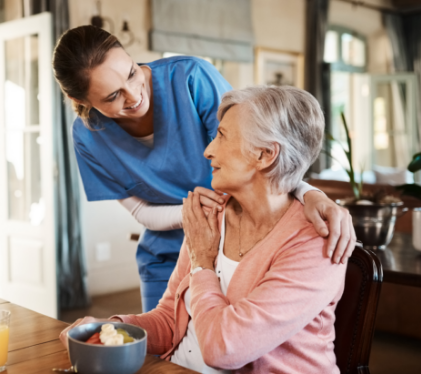 nurse-with-elderly-patient