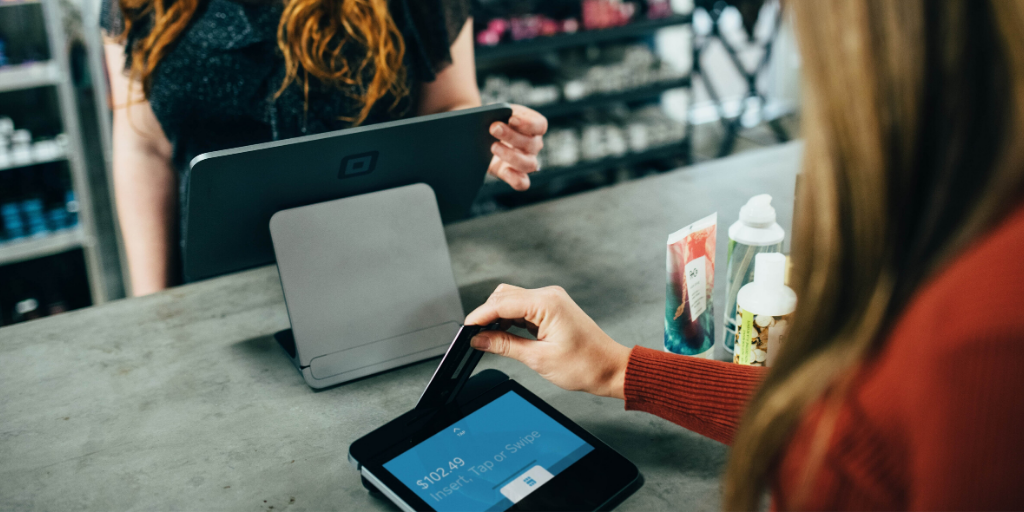How to Use Technology to Create a Smart Retail Experience